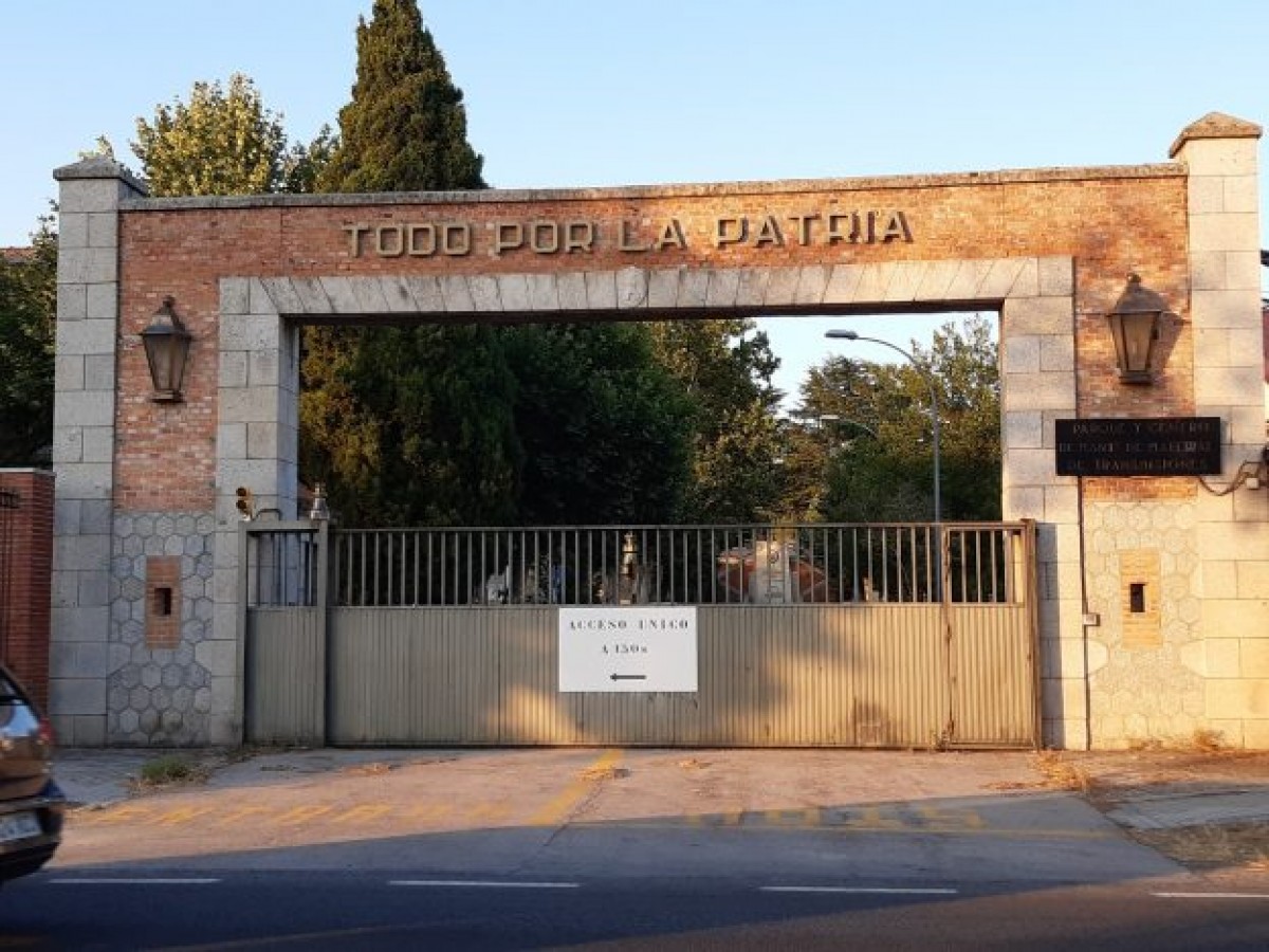 «Tot per la pàtria»: esmena al lema franquista de la Guàrdia Civil 