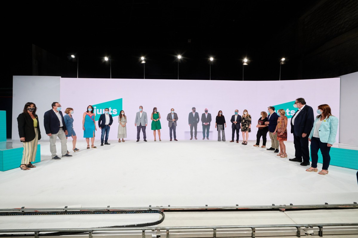 Tots els dirigents que han participat en el congrés fundacional de JxCat. - Junts per Catalunya