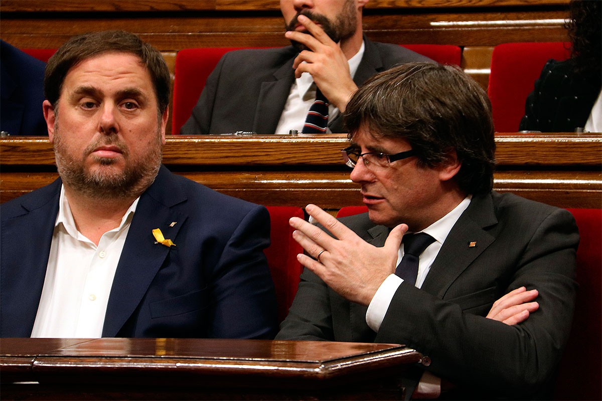 La reunió entre Puigdemont i Junqueras es fa esperar