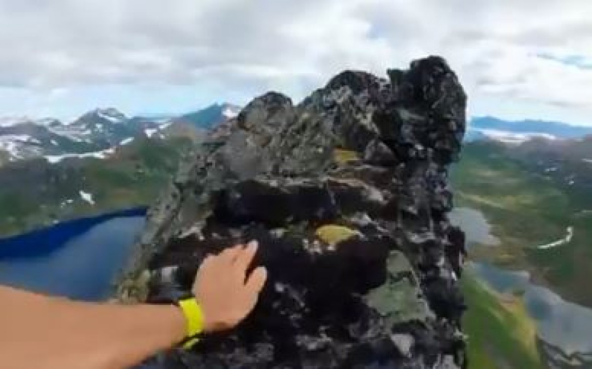 VÃDEO Kilian Jornet emmudeix la xarxa corrent per un pas estret de vertigen