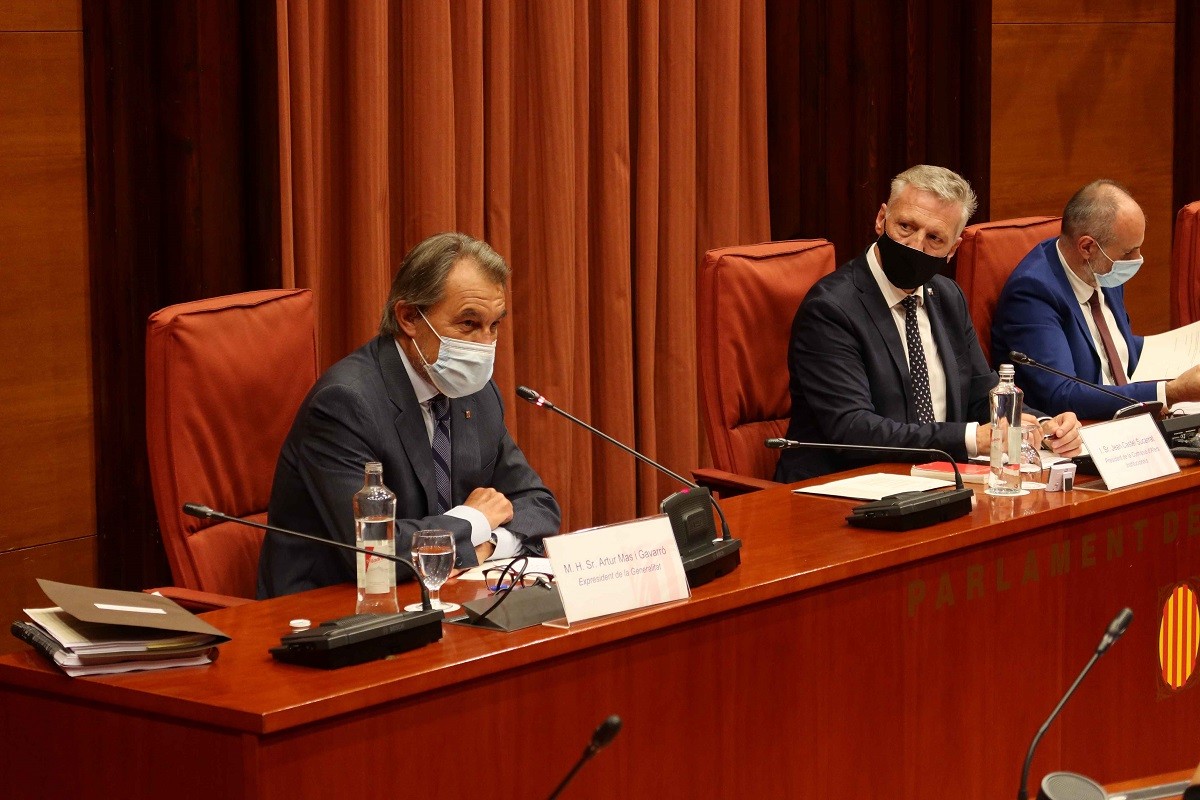 Una seixantena de militants abandona Ciutadans