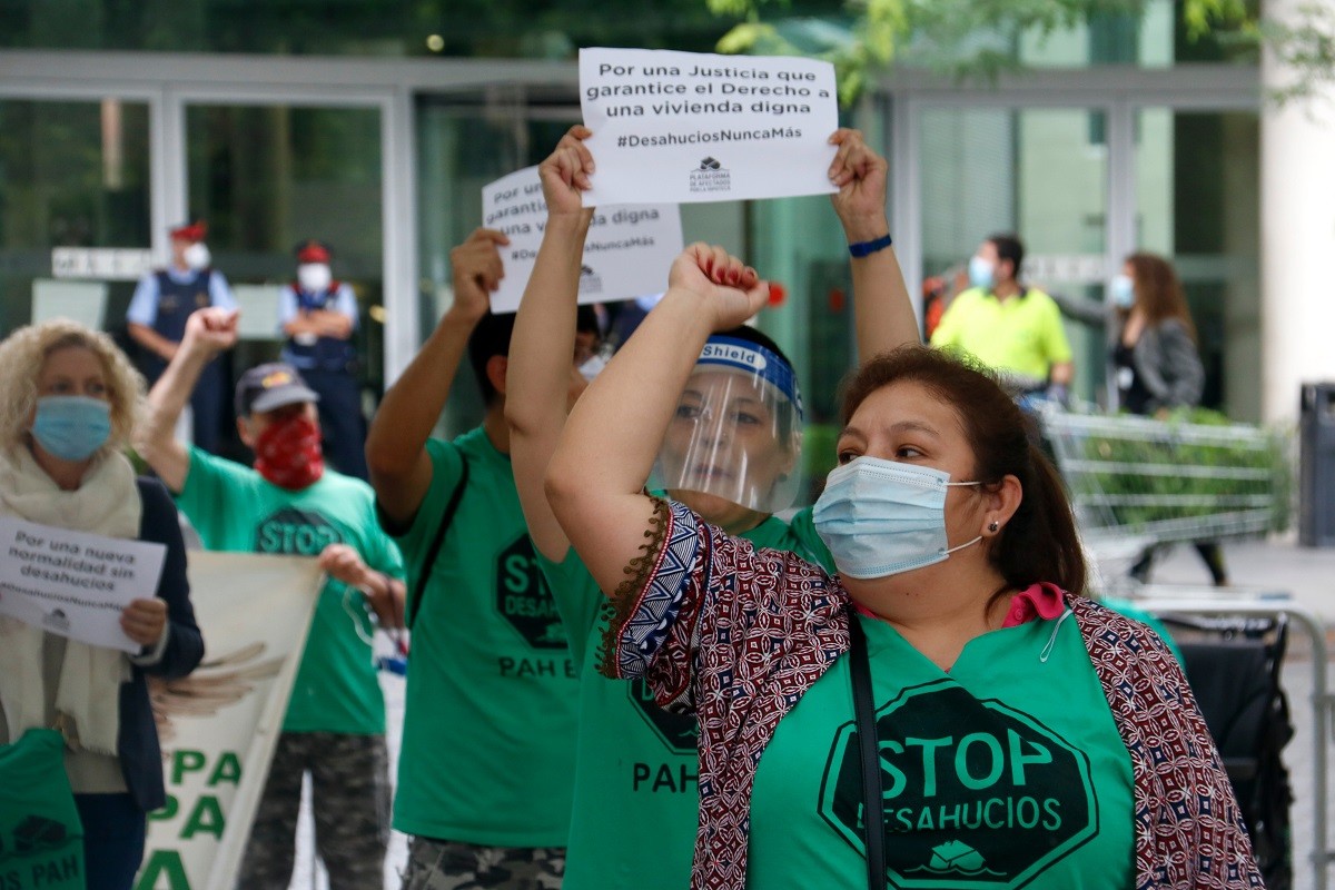 Pedaços a la crisi de l'habitatge: 15 milions a l'any en pensions per a veïns desnonats a Barcelona