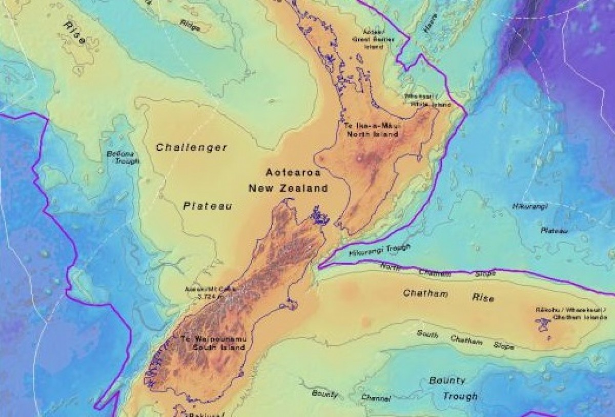 Zelandia, un continent deu vegades més gran que la península ibèrica submergit sota Nova Zelanda