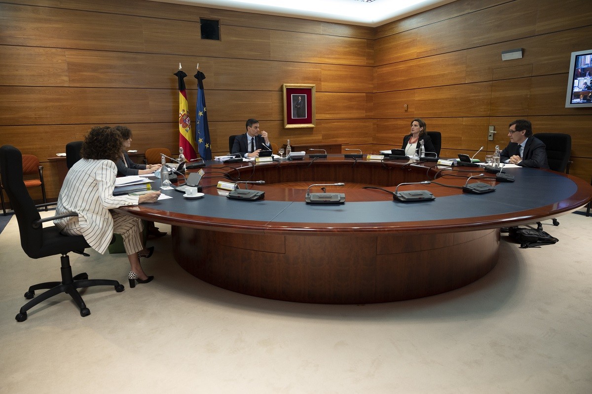 La Moncloa es compromet a prioritzar els socis de la investidura malgrat l'acord amb Cs