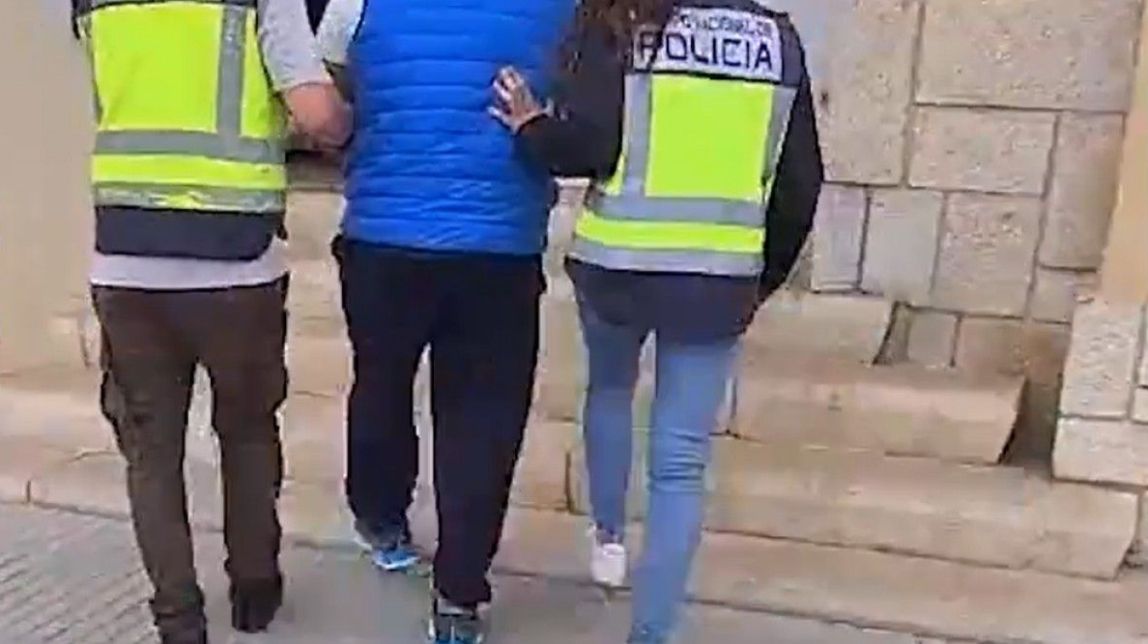 Detenen a Deltebre un dels fugitius més buscats d'Europa per tràfic d'éssers humans i de menors