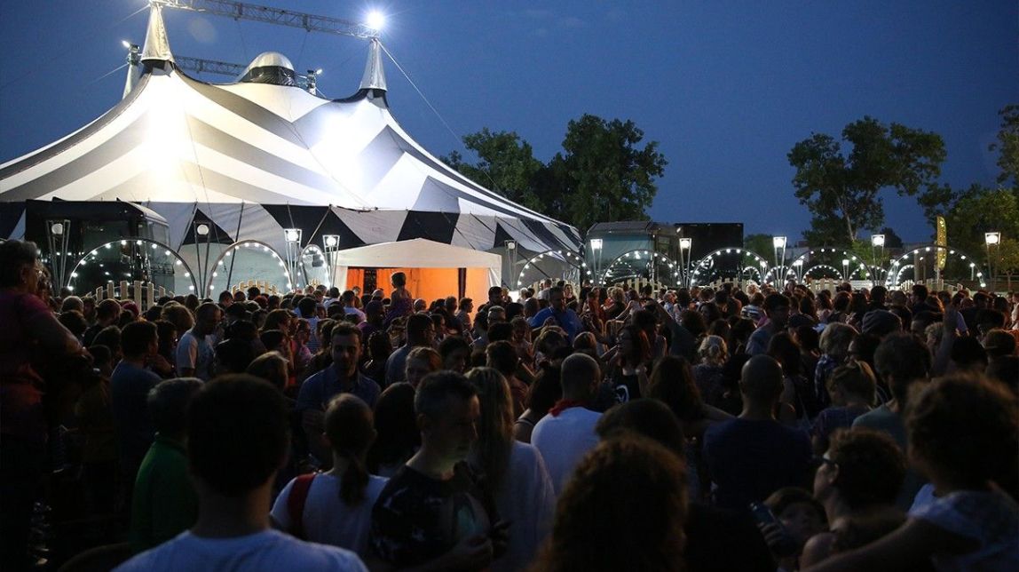 La Nit Solidària i del Circ reunix 900 espectadors a Deltebre
