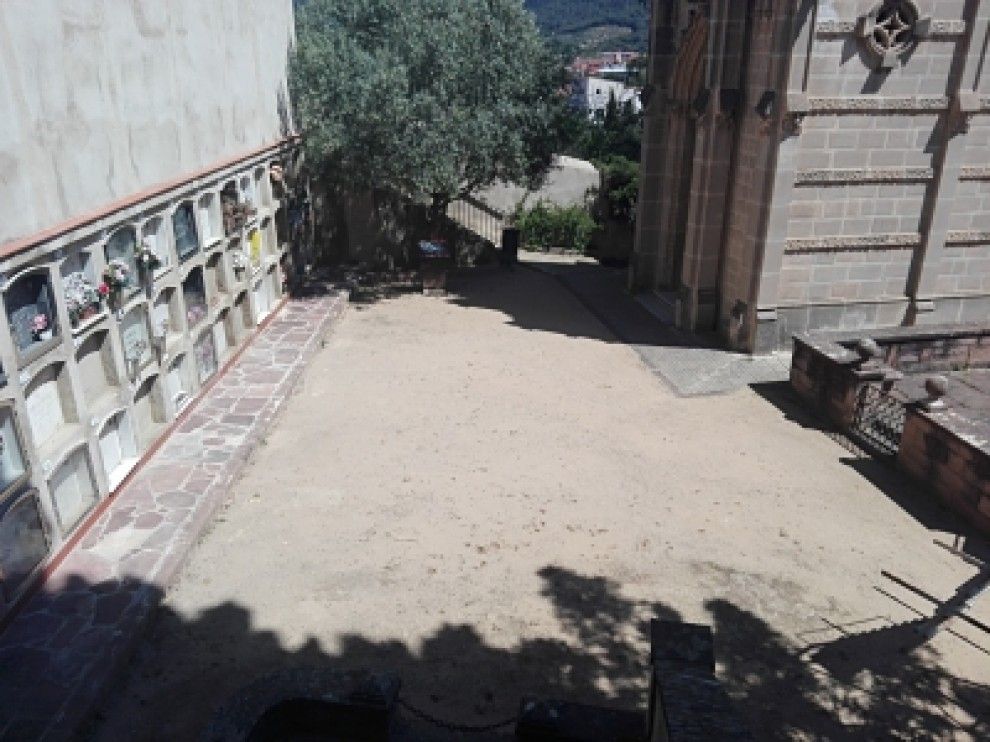 La Garriga demana a l'Ajuntament de Tortosa que localitze familiars dels enterrats a la fossa comuna de la Doma