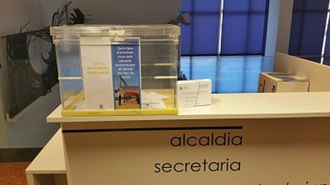 Comença a la Ràpita la consulta ciutadana sobre els baixos del parc de Garbí