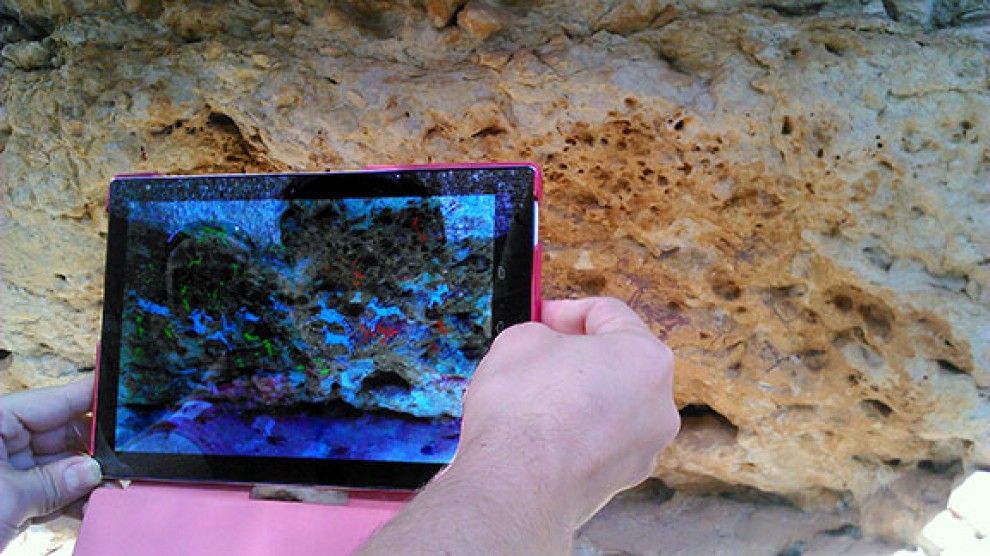 Una APP de realitat augmentada apropa les pintures rupestres als visitants
