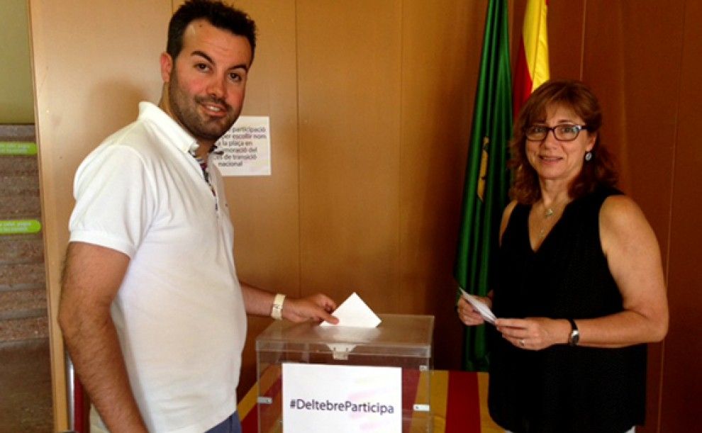 Els ciutadans de Deltebre trien el nom d’una plaça que commemora el procés de transició nacional