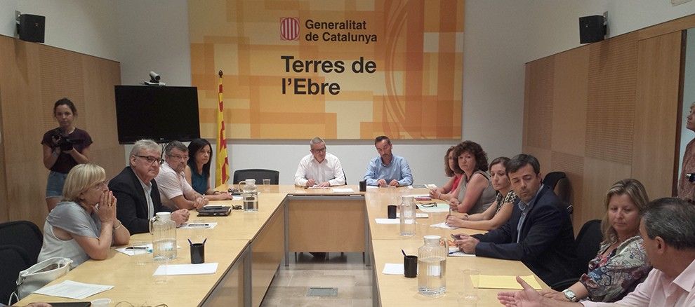 La Generalitat estudia habilitar més recursos al tractament contra la mosca negra a través d'una exempció en l'IVA
