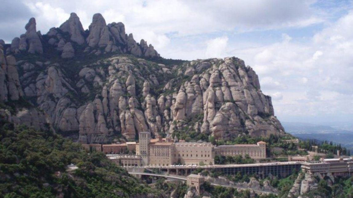 ​VÍDEO Felicitem les Montserrats amb «El Virolai»