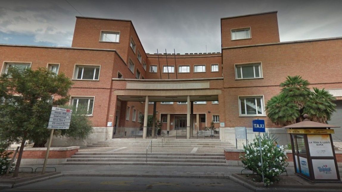 Polèmica a Tortosa per la pèrdua de serveis al CAP Baix Ebre