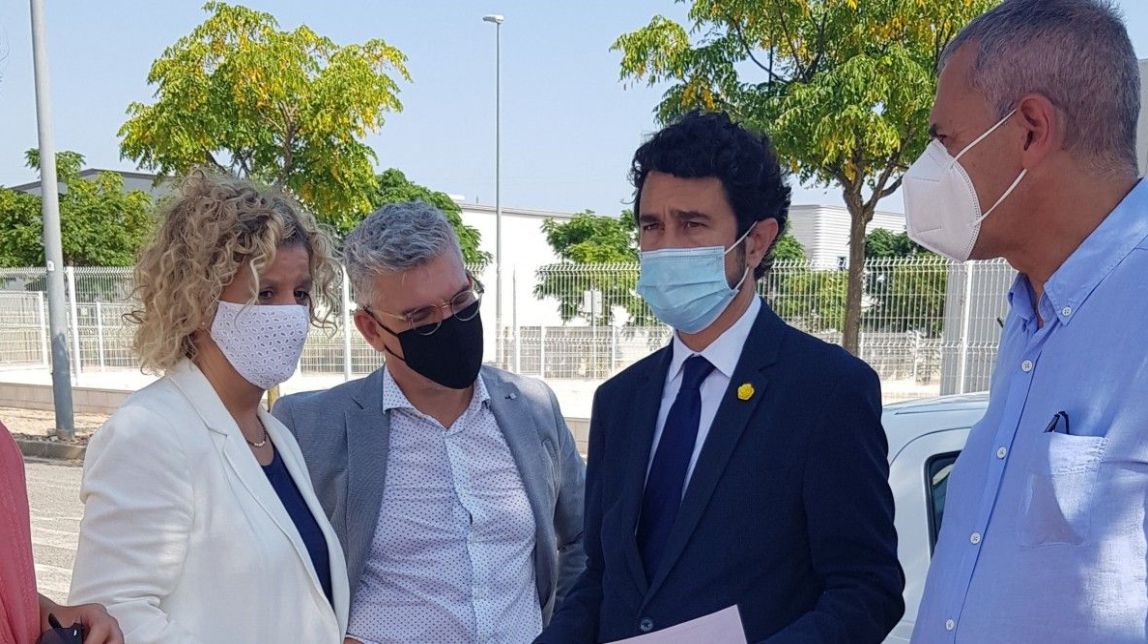  Damià Calvet visita les obres de la nova planta de producció de Florette a Tortosa
