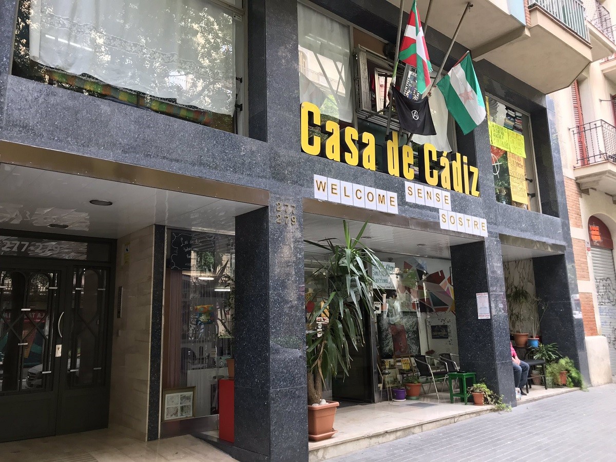 Els Mossos detenen l'activista L.D. per una denúncia d'abusos sexuals