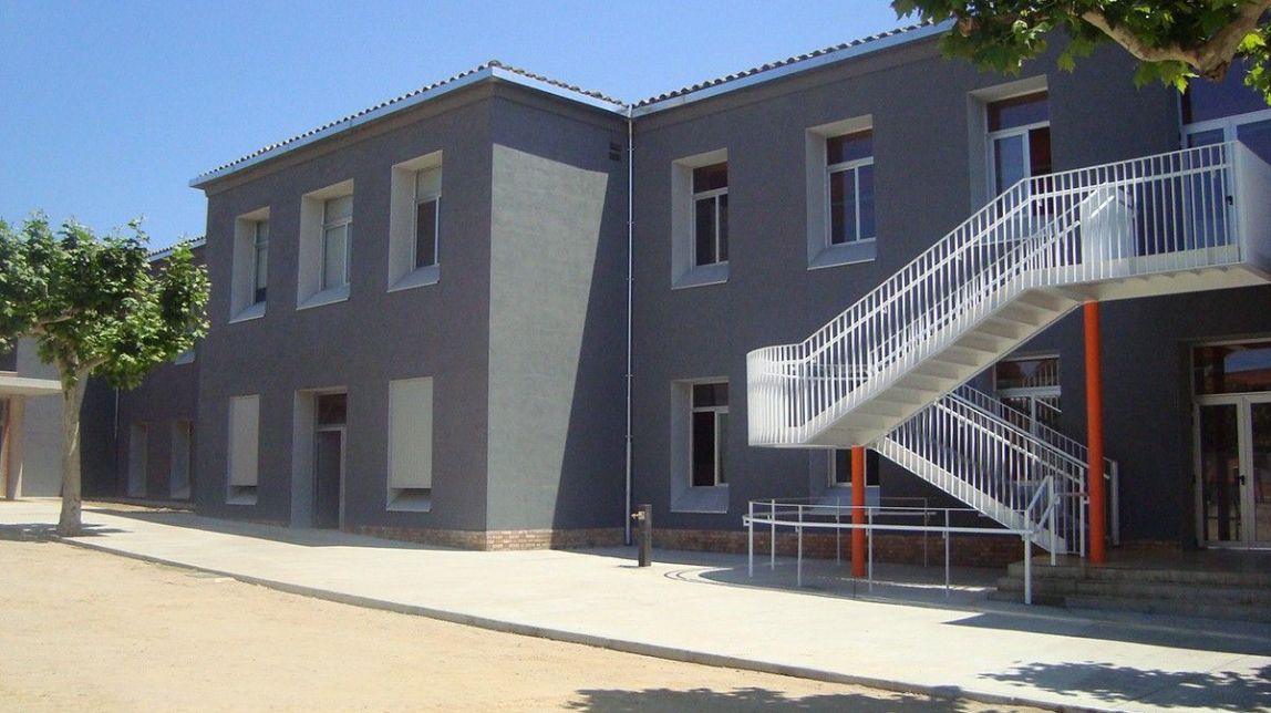 Cribratge als alumnes no confinats de l'escola Marcel·lí Domingo de Roquetes este dimecres