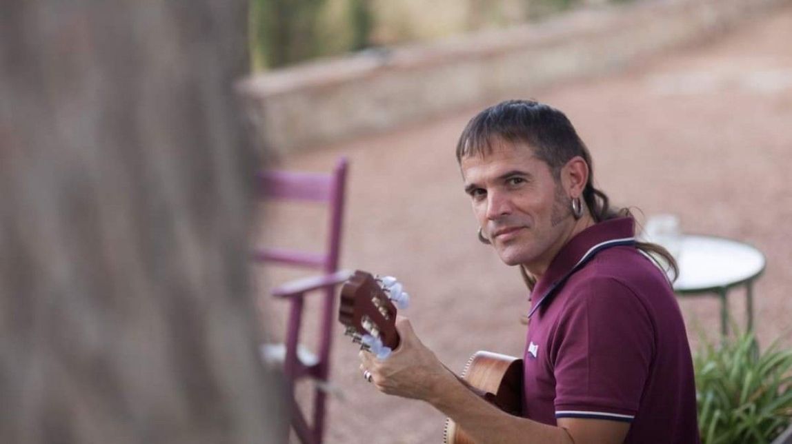 Cesk Freixas anuncia gira de comiat  i un disc en directe posterior, el desè de la seua carrera 