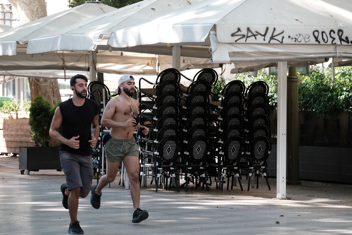 Runners per la Rambla de Catalunya - Adrià Costa