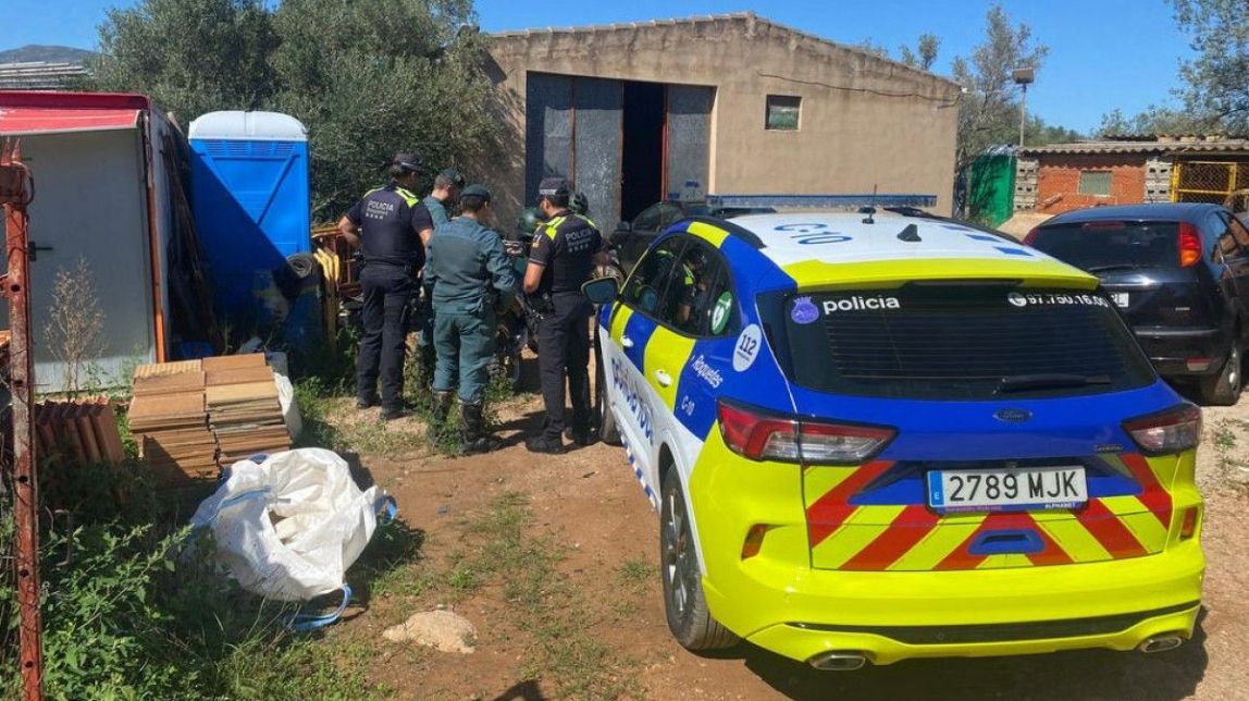 La Guàrdia Civil i Policia Local de Roquetes localitzen un taller mecànic il·legal al municipi 