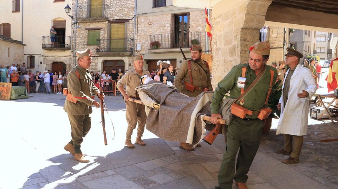 Recreen l'entrada de les tropes republicanes a la Fatarella en el 85è aniversari de la batalla de l'Ebre