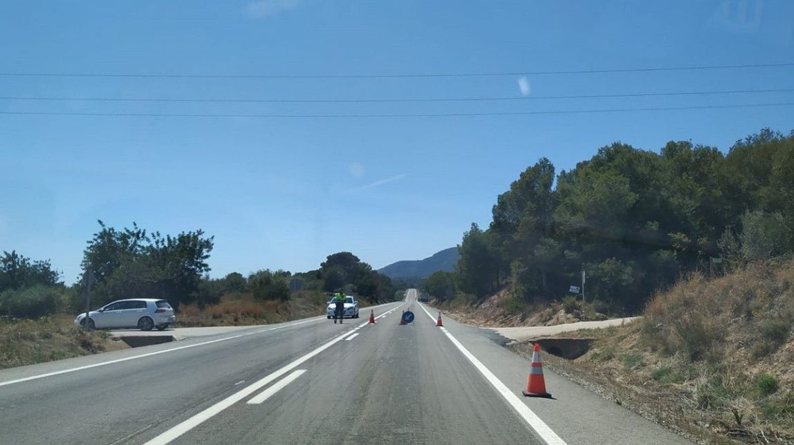 Un motorista, ferit crític en un xoc amb un cotxe a l'N-340 a Alcanar