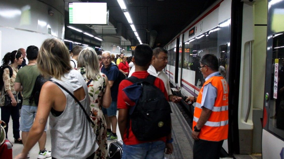Al voltant de 3000 usuaris afectats per l'avaria de Renfe a l'R-16