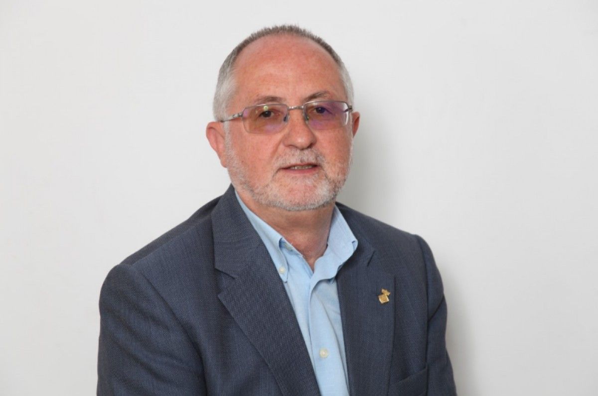 Joan Roma finalitza una llarga trajectòria de quaranta anys implicat en la política local. - Cedida