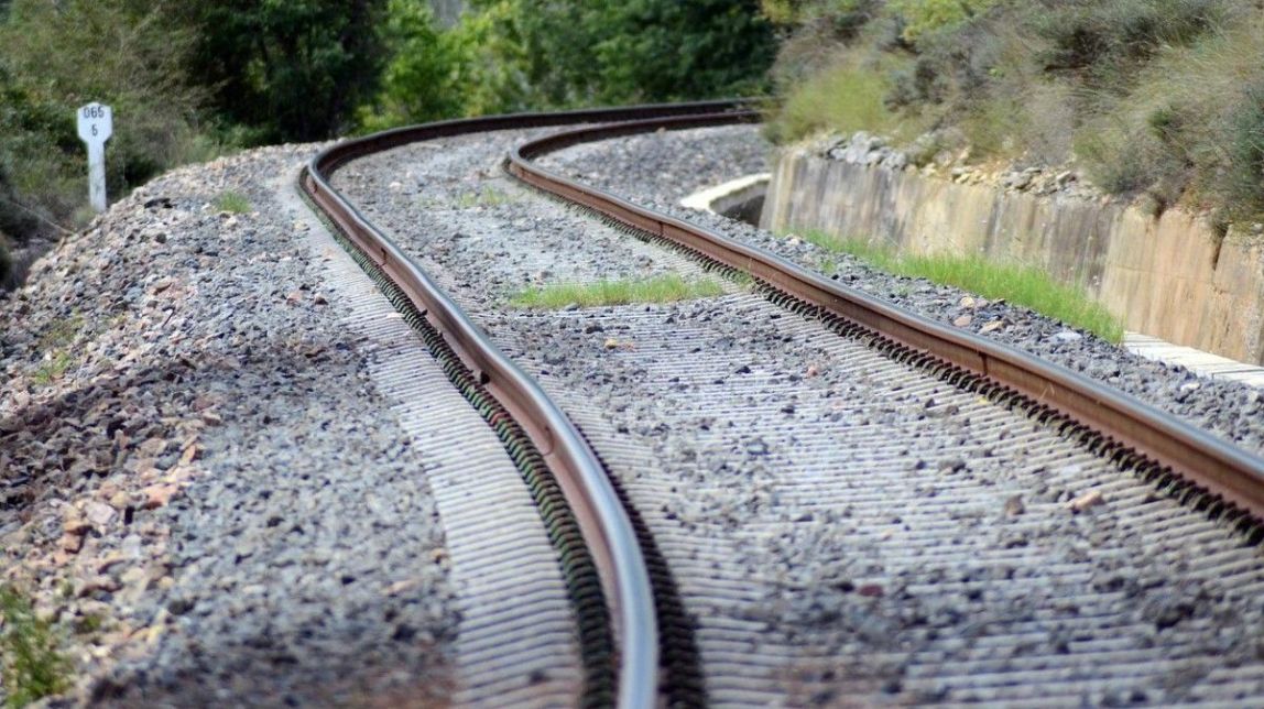 ​Els promotors del tren tram Olot-Girona, decebuts amb els estudis de viabilitat