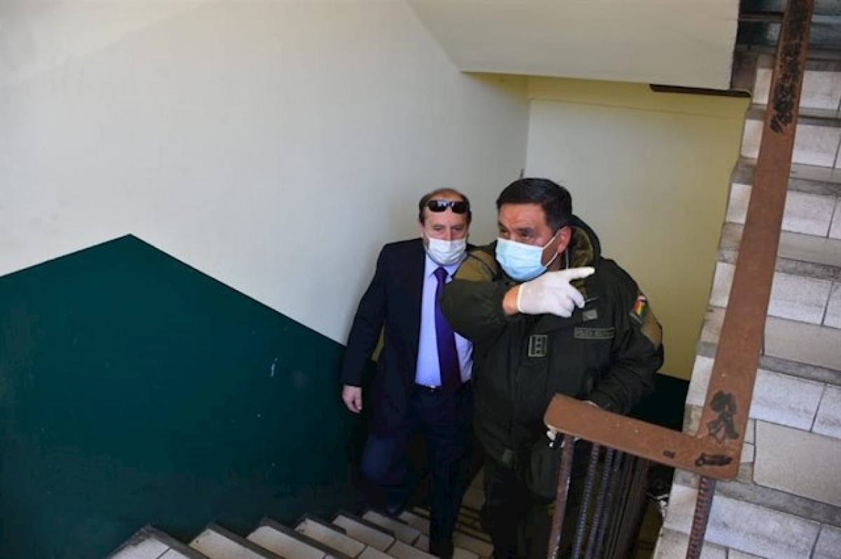 Detingut el ministre de Salut de Bolívia per un sobrecost en la compra de respiradors a una empresa catalana