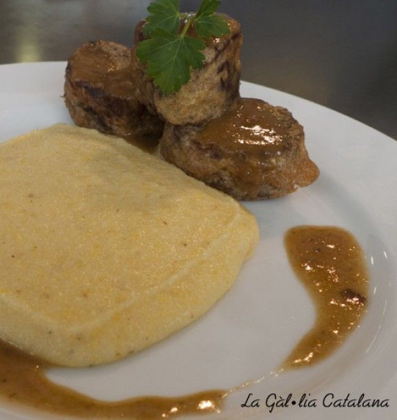 Medallons de cua vedella desossats