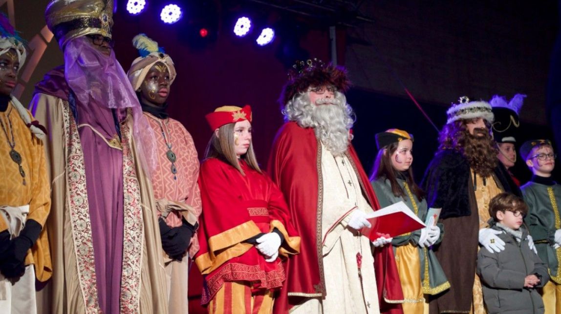 Una desena de carrosses a la Cavalcada dels Reis a Mollet del Vallès