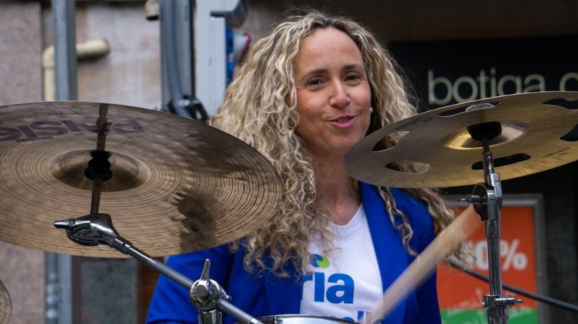 Tria Granollers explica el seu programa a ritme de bateria