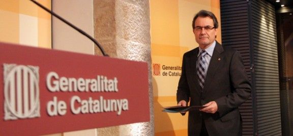 Mas anuncia més taxes i impostos i menys sou als funcionaris