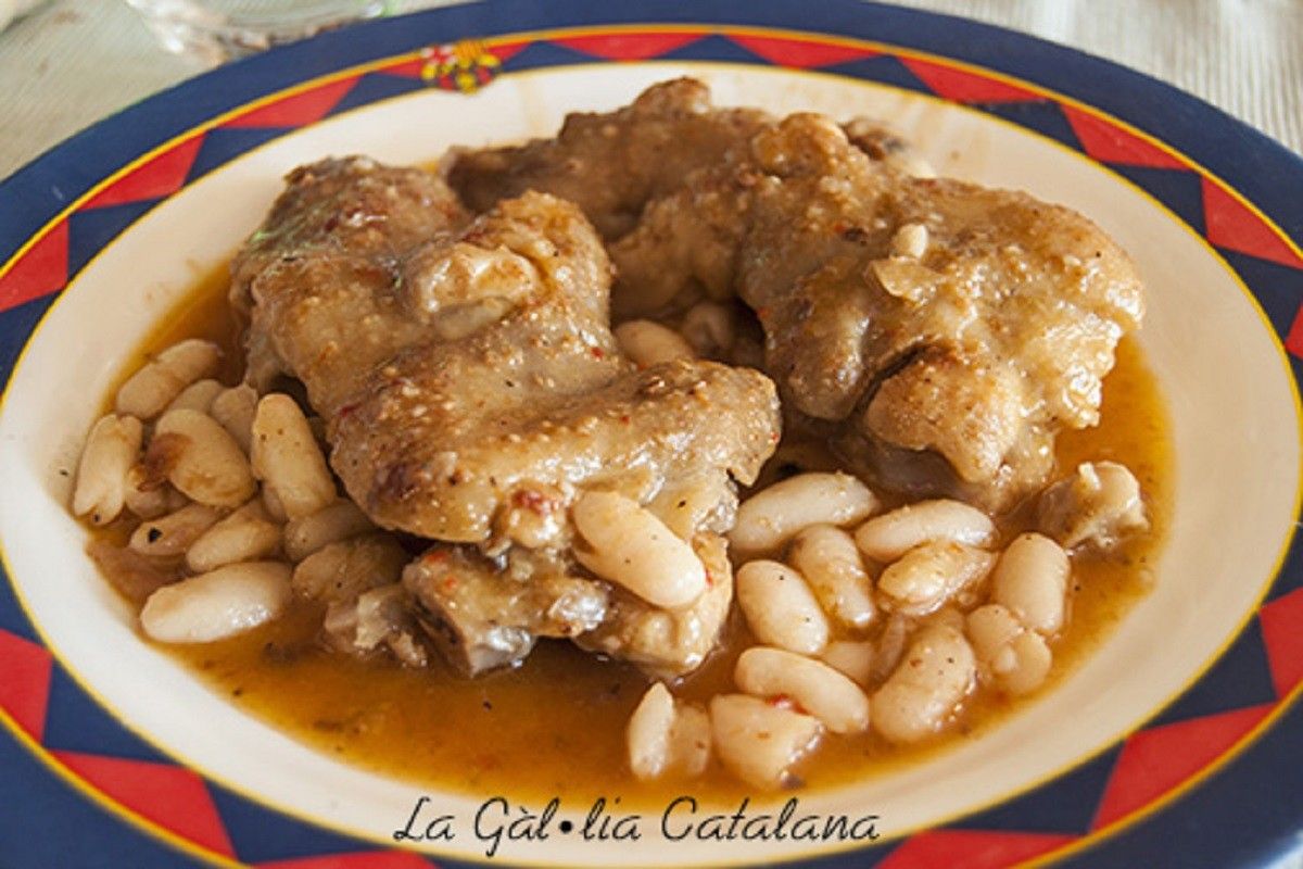 Recepta | Peus de porc guisats amb mongetes cuites