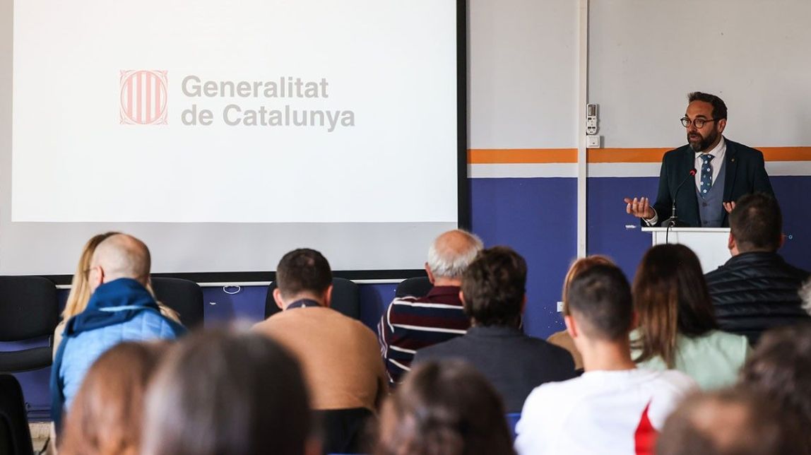El conseller Juli Fernàndez, en la jornada sobre transició energètica al Perelló - Govern