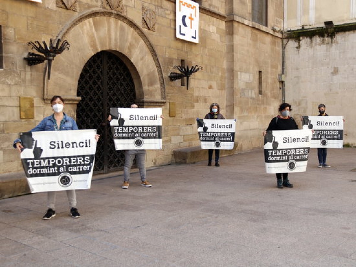 Uns 200 temporers estan dormint al carrer a Lleida, segons Fruita amb Justícia Social