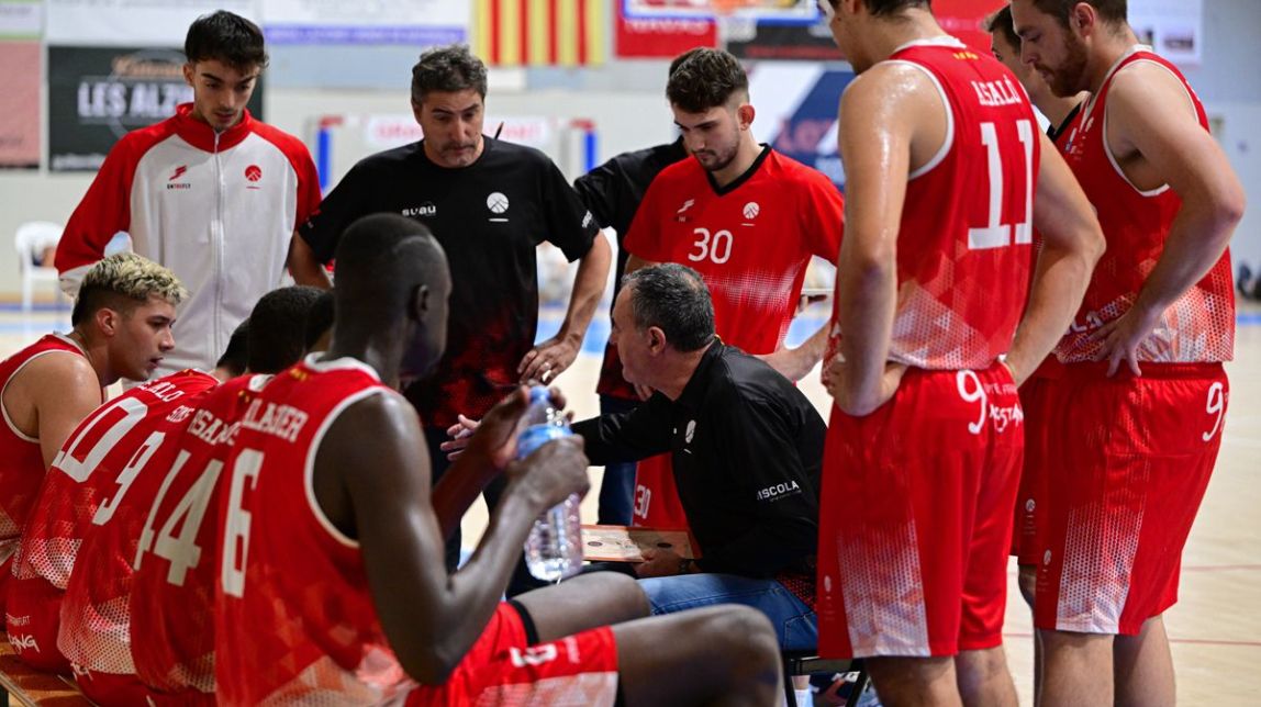 El CB Navàs Viscola ha de suar per derrotar el cuer Joventut de Badalona (84-89)