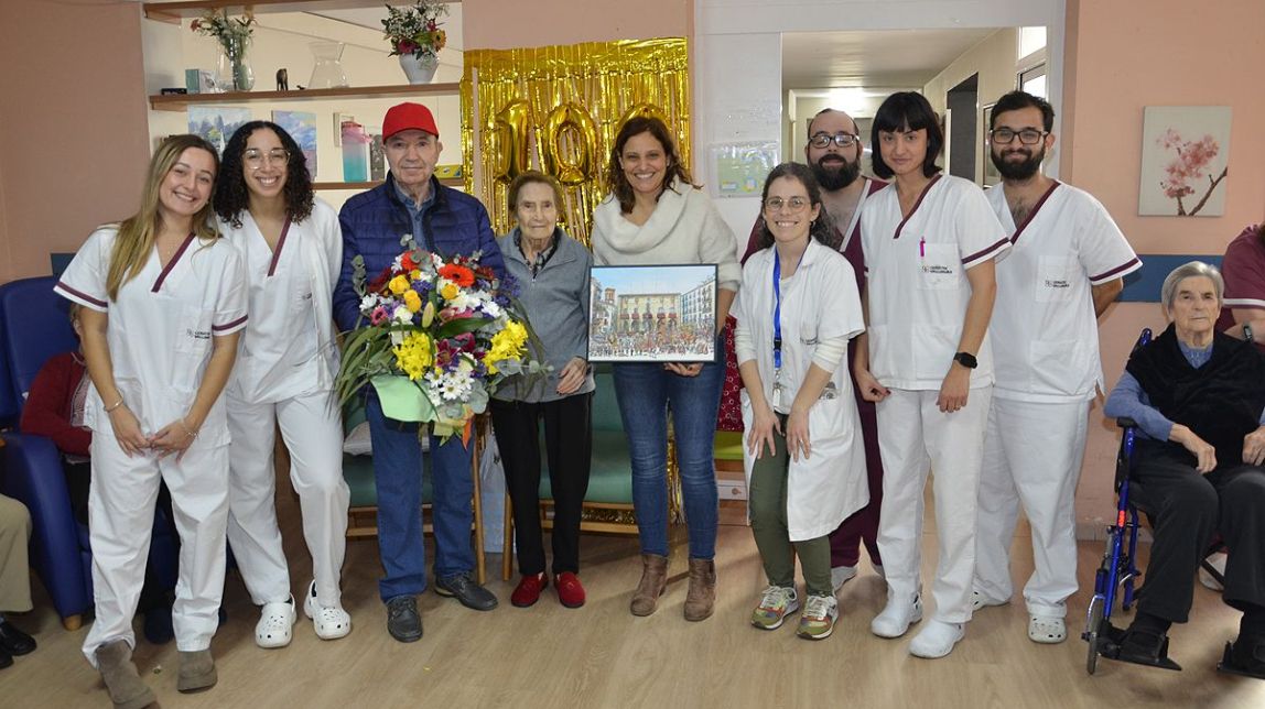 L'Ajuntament de Manresa homenatja Dolors Núñez Sánchez pel seu centenari