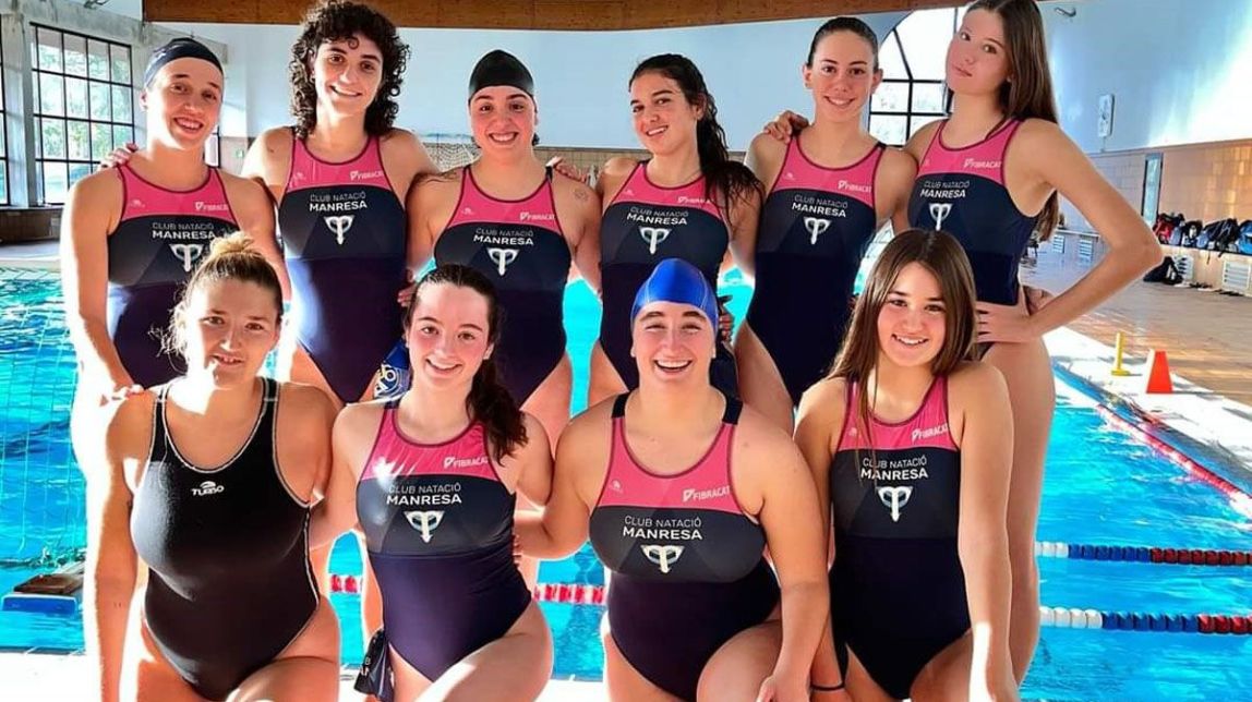 El CN Manresa derrota el CW Anglès - CN Banyoles, un rival directe (3-12)