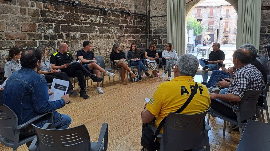Santpedor acull una reunió dels plans municipals de protecció civil per actuar en casos d'incendi forestal