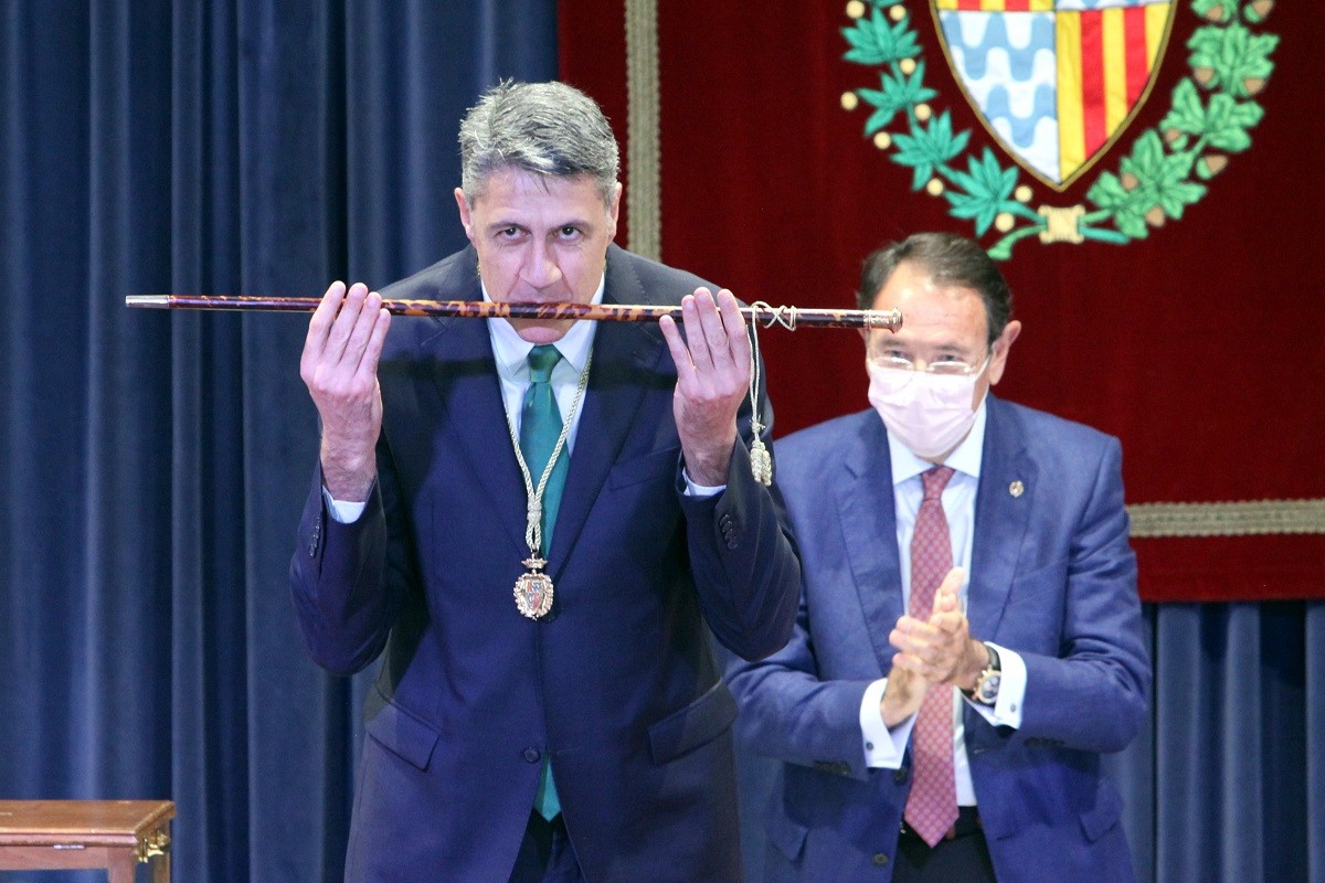 Albiol destrossa l'oposició i aconsegueix la majoria absoluta a Badalona