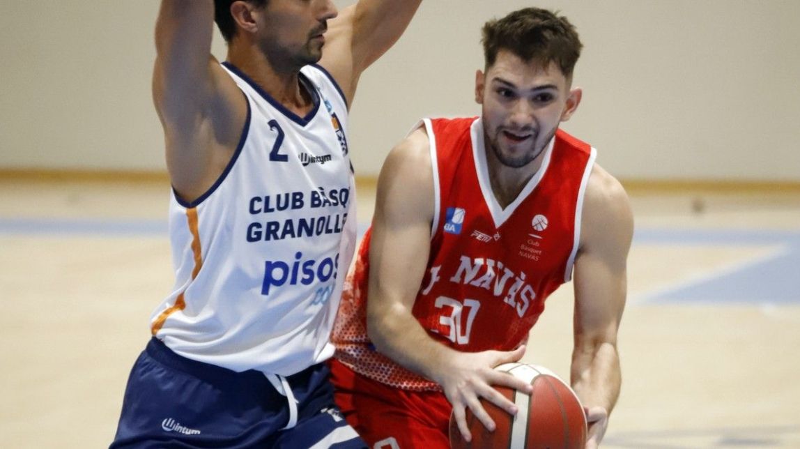 El CB Navàs guanya el Montgat i torna al balanç positiu (77-66)