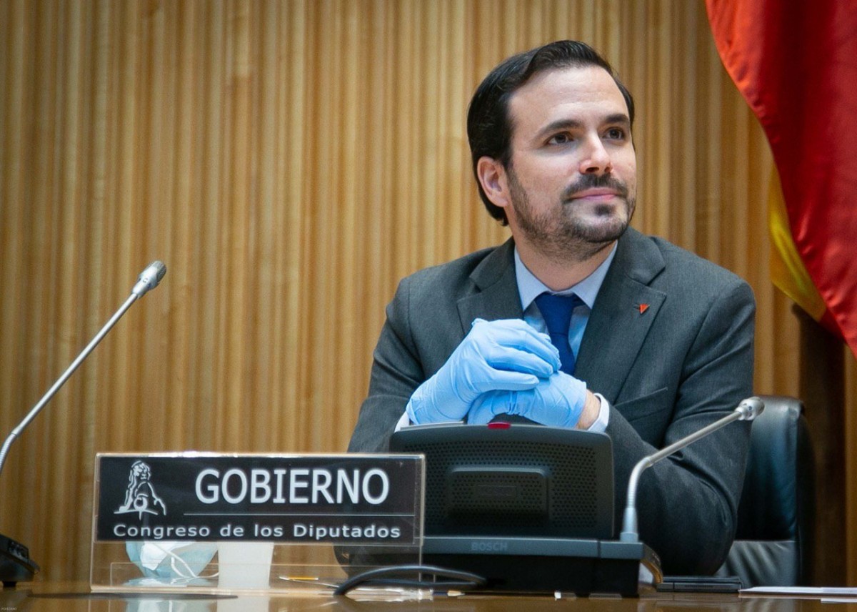El PP demana suprimir el Ministeri de Consum i compara Garzón amb Stalin