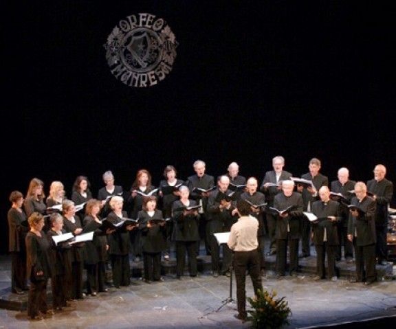 Més de cent comensals al sopar - concert amb l'Orfeó Manresà 