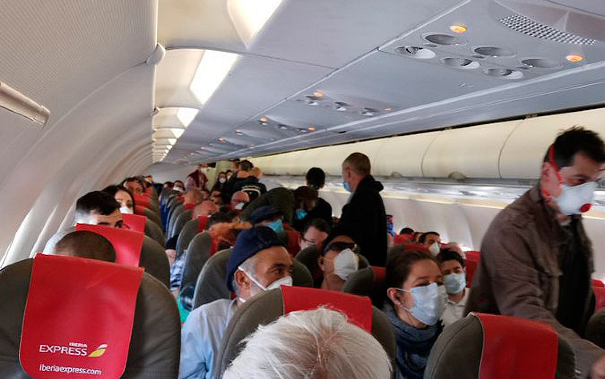 Pànic a l'avió: dotze ferits per fortes turbulències en un vol Madrid-Buenos Aires