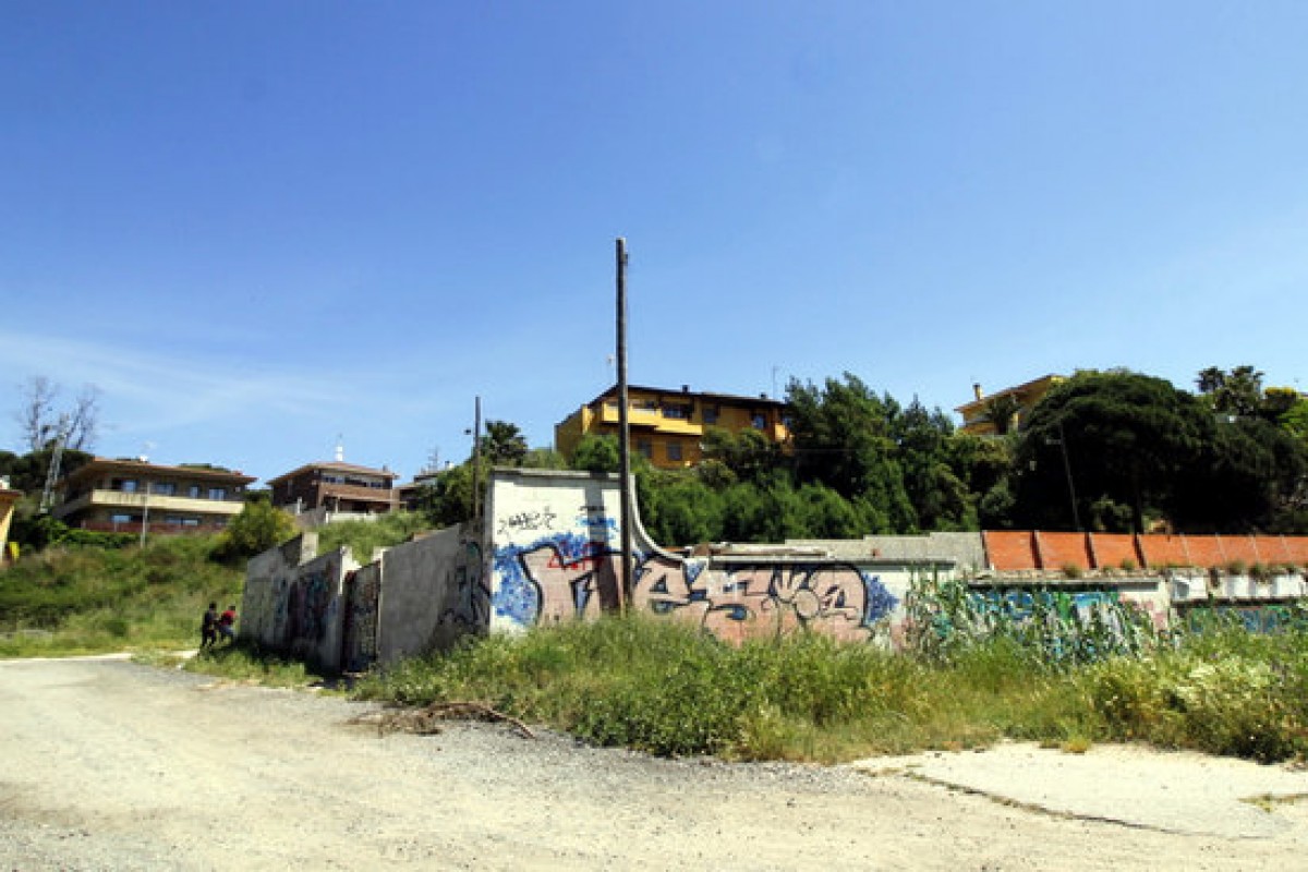 Detingut un home per agredir-ne un altre amb una catana i una barra de ferro a Blanes
