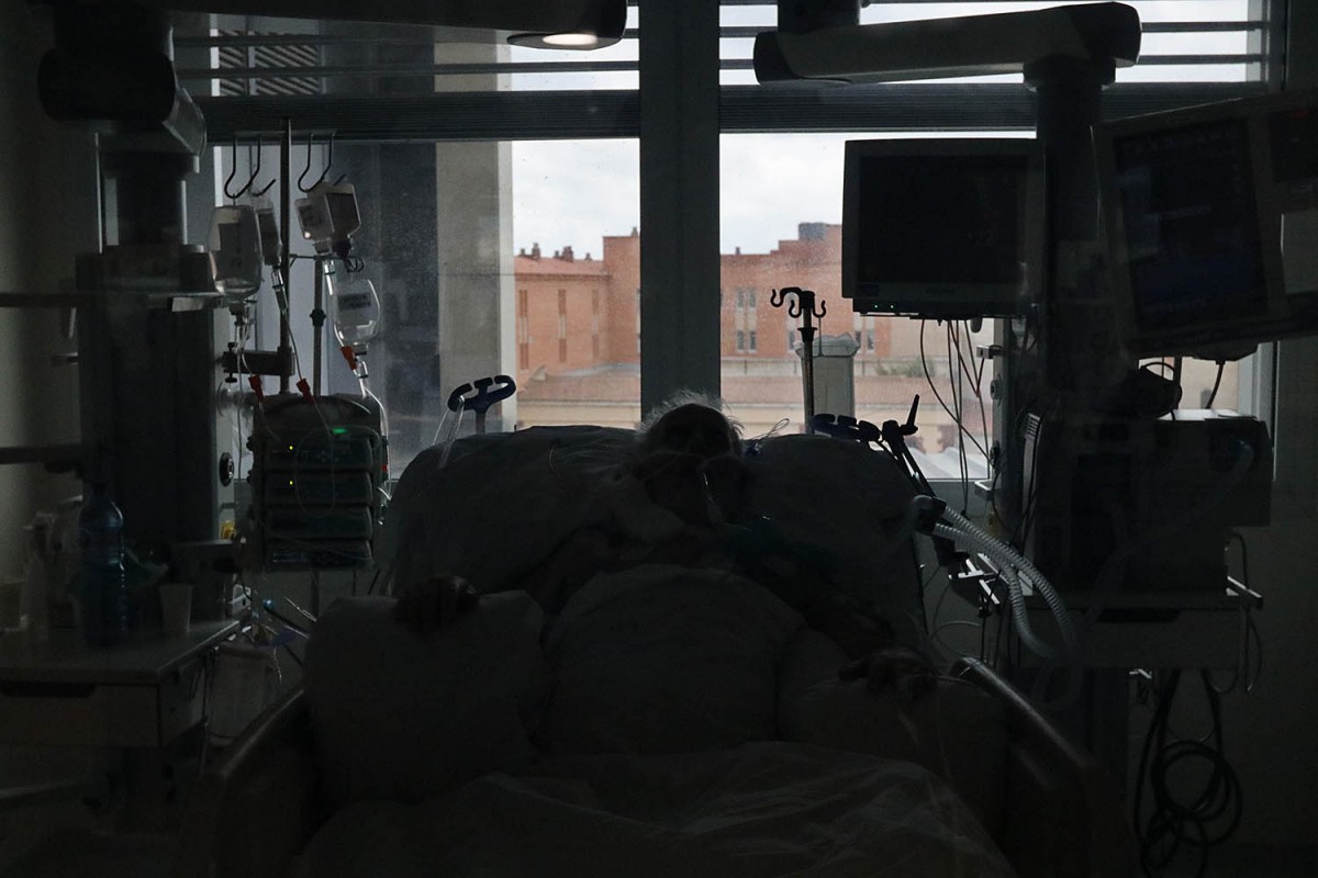 L'Hospital Clínic redueix a la meitat la mortalitat del coronavirus amb intel·ligència artificial