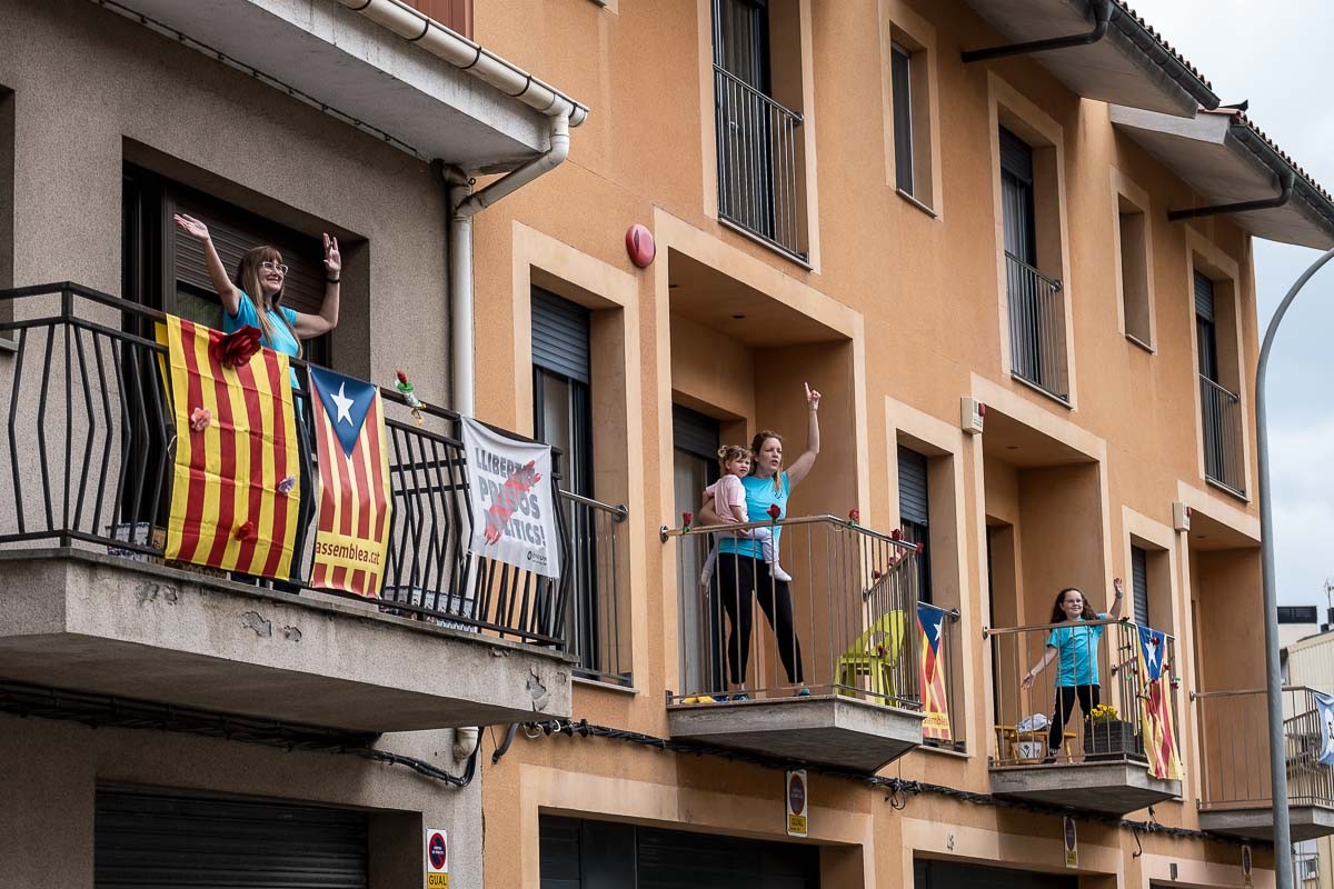 Sant Jordi confinat, a Manlleu. - Adrià Costa