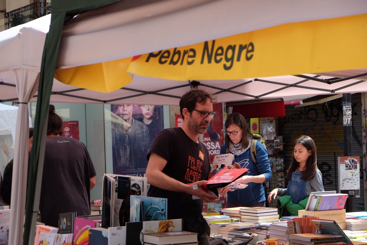 La llibreria Pebre Negre és una de les que ha impulsat la campanya Sempre és 23. - Pebre Negre.