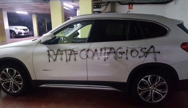 Els Mossos enxampen l'home que va pintar «rata contagiosa» al cotxe d'una ginecòloga